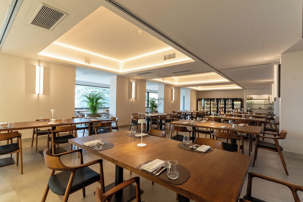 Aldero Hotel 37/59