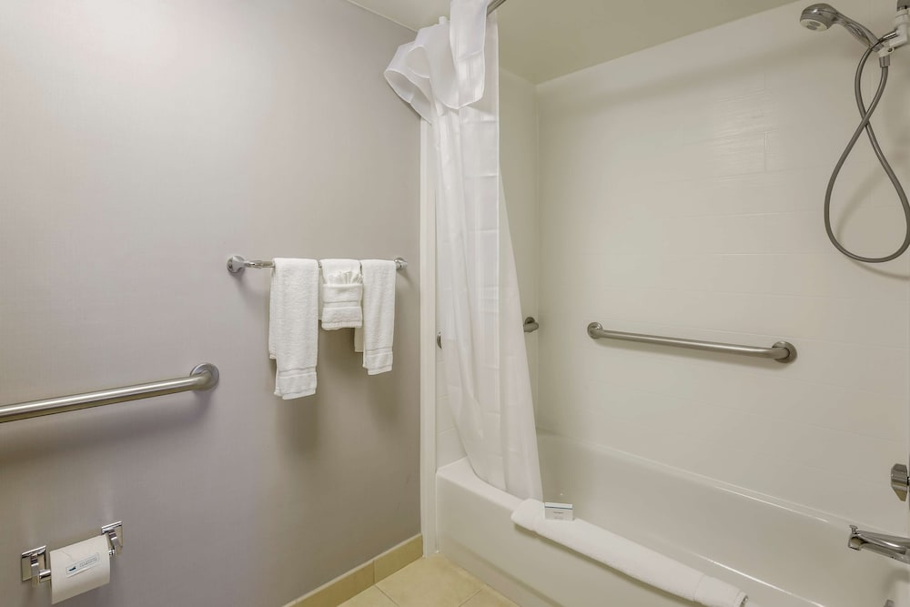 Homewood Suites by Hilton Ft. Worth-North at Fossil Creek 9/44