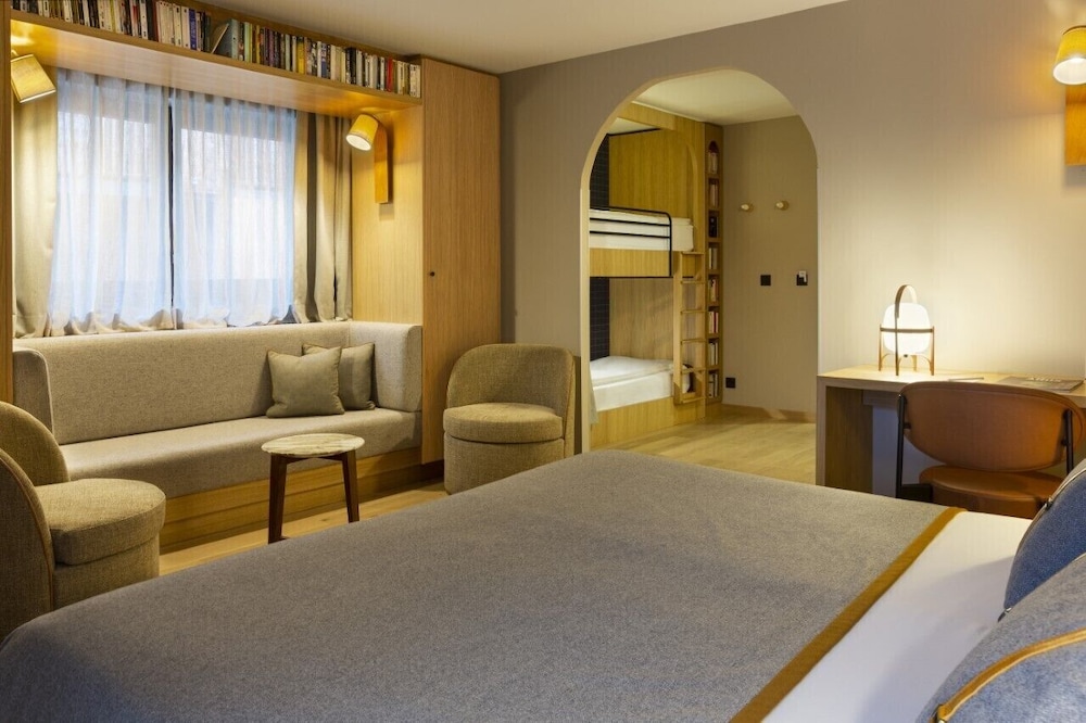 Heliopic Hotel Spa 56/72