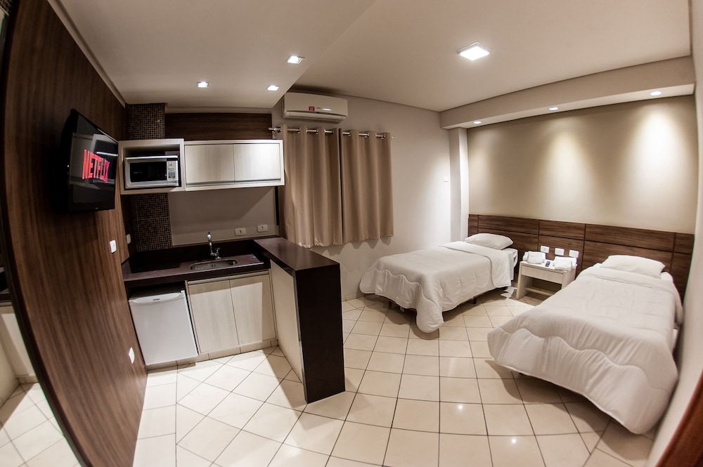 London Hotel 5/50