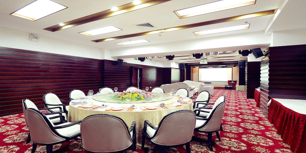 Sunflower Hotel Residence 44/57