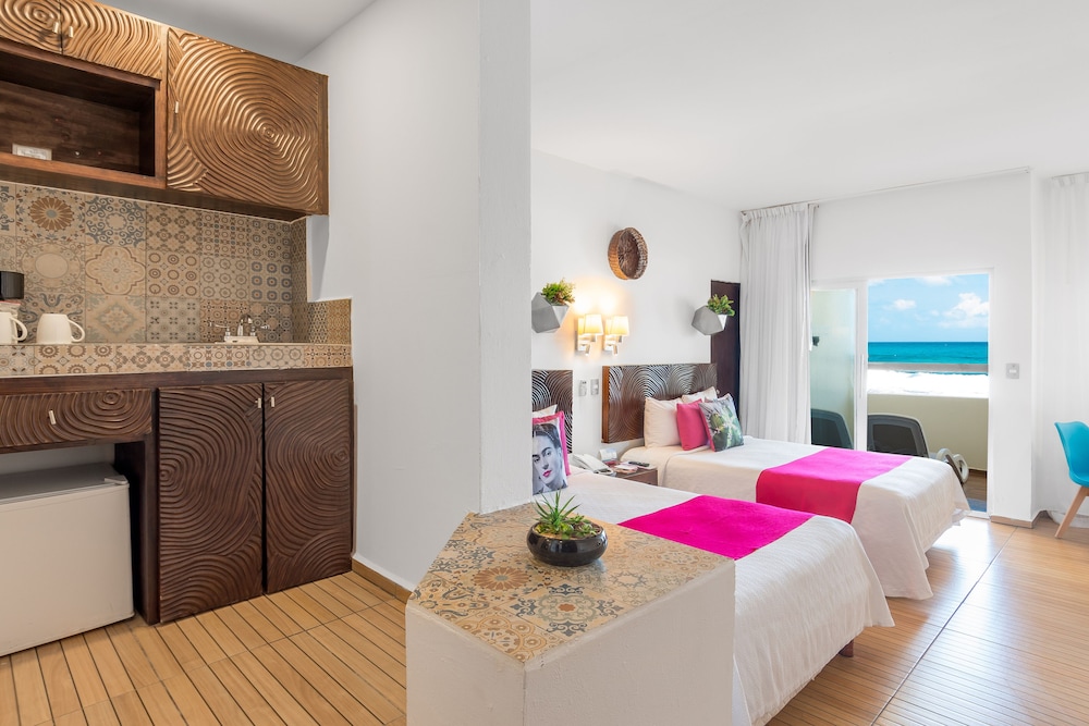 Mia Reef Isla Mujeres All Inclusive 43/66