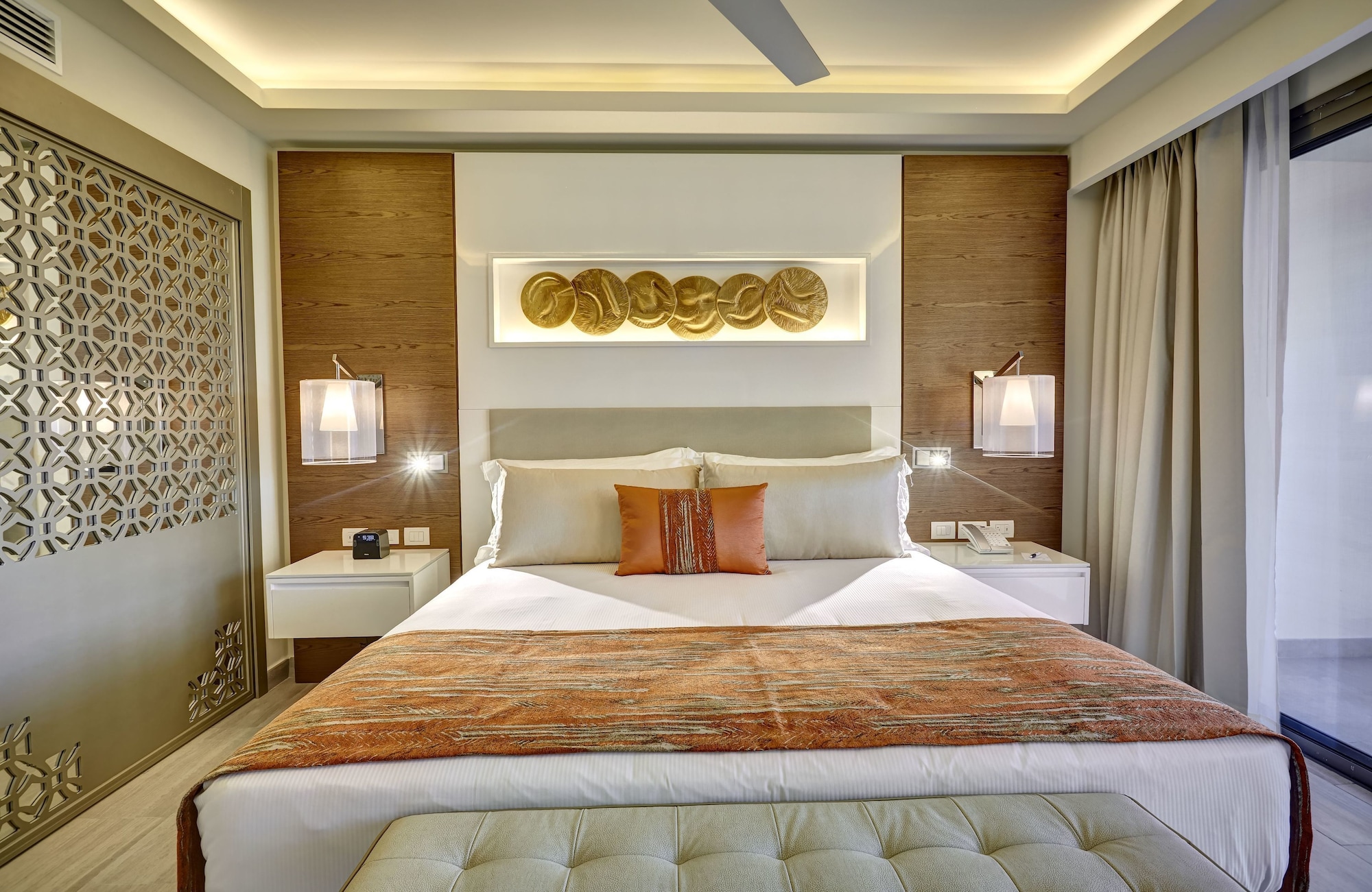 Junior Suite, Luxury, King Bed, Ocean View, Sofa, Royalton Bavaro, An Autograph Collection All Inclusive Resort and Casino 1/4