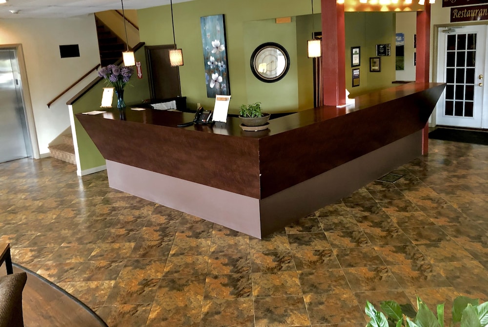 The Bicentennial Inn 8/60