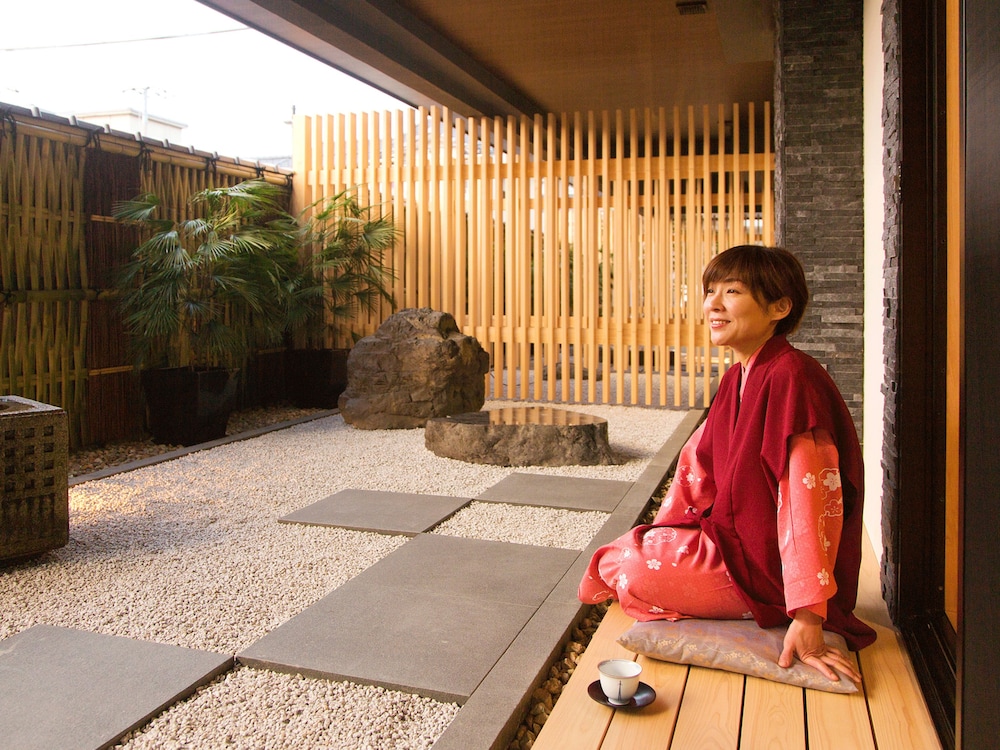 Ryokan Kanade 8/63