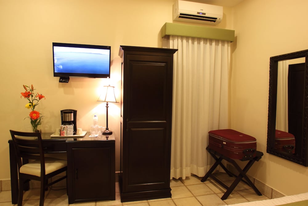 Hotel CasAntica 36/42