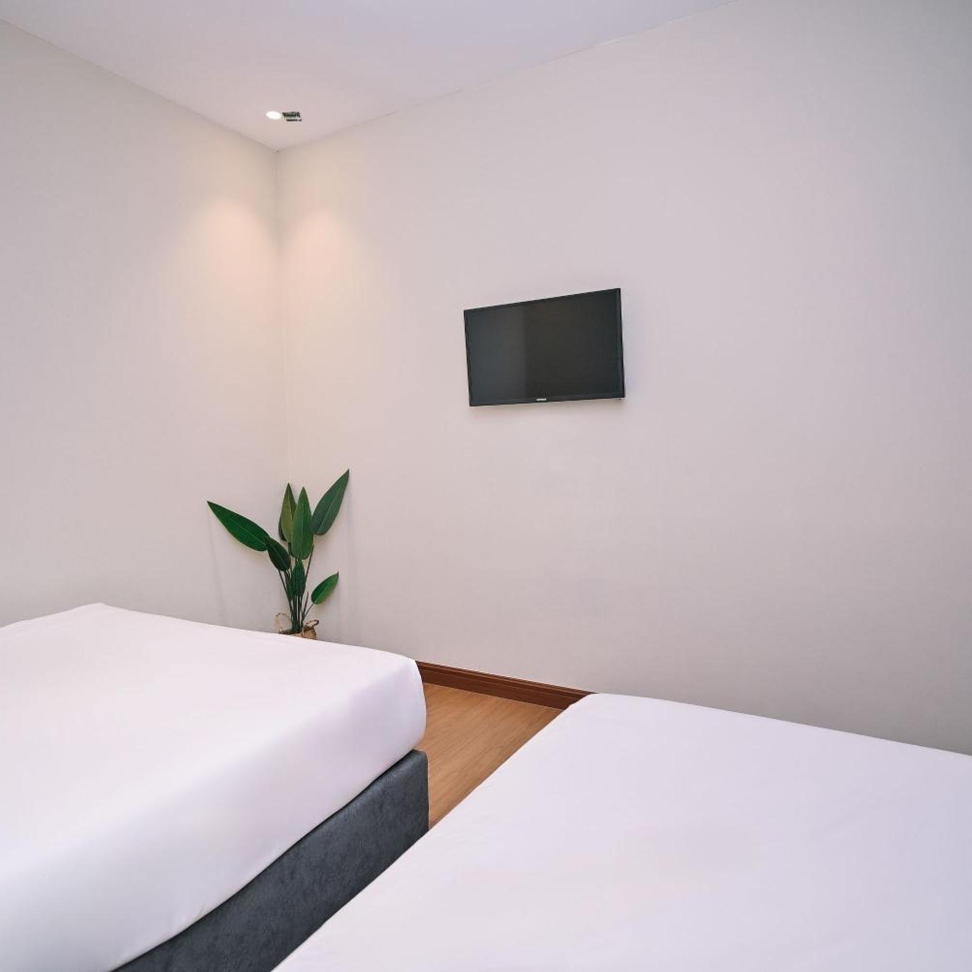 The Hulo Hotel & Gallery 28/59