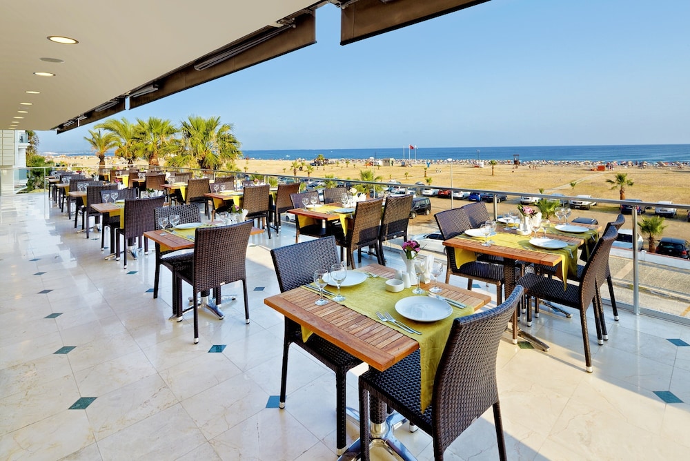 Ayvalik Inar Hotel 35/44