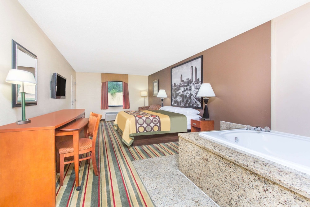 Super 8 by Wyndham Dublin 13/27