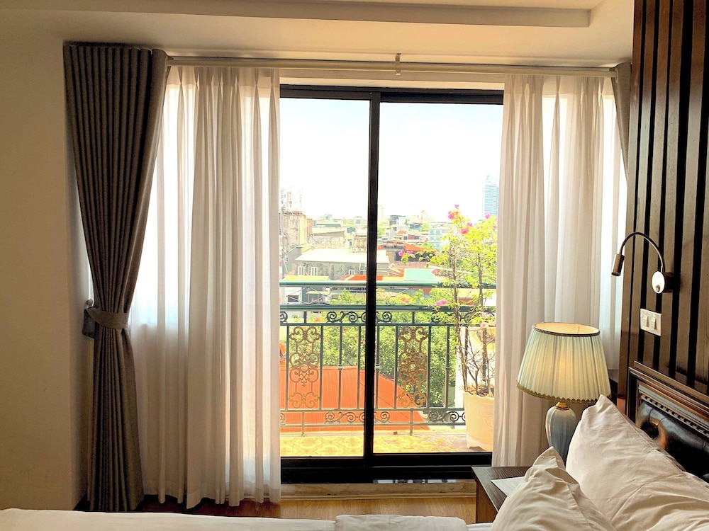 Noble & Swan Boutique Hotel 14/60