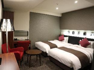 Standard, Twin Beds, West Wing