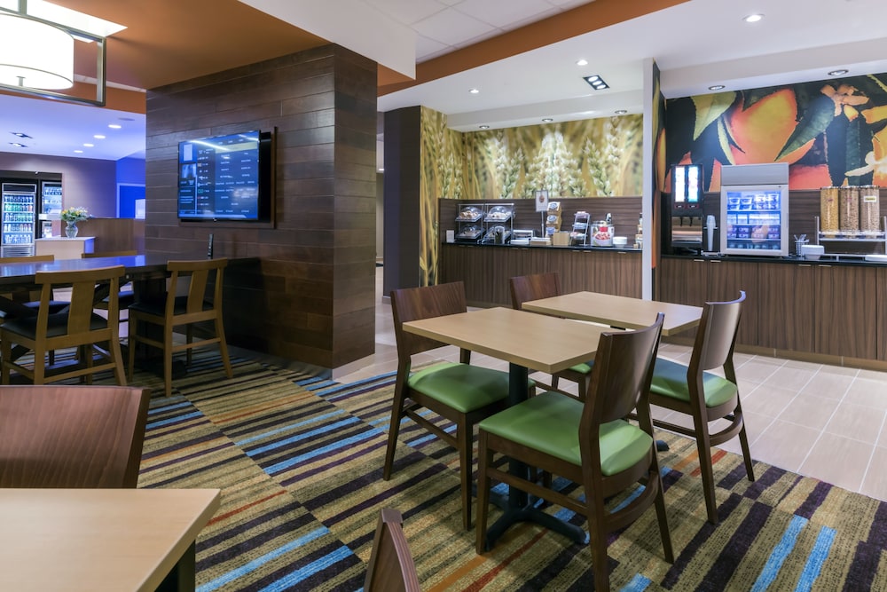 Fairfield Inn & Suites By Marriott Boston Marlborough/Apex Center 30/40
