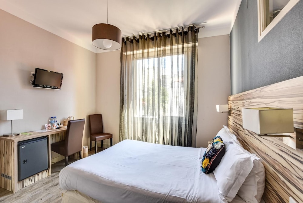 Brit Hotel Marbella 22/63