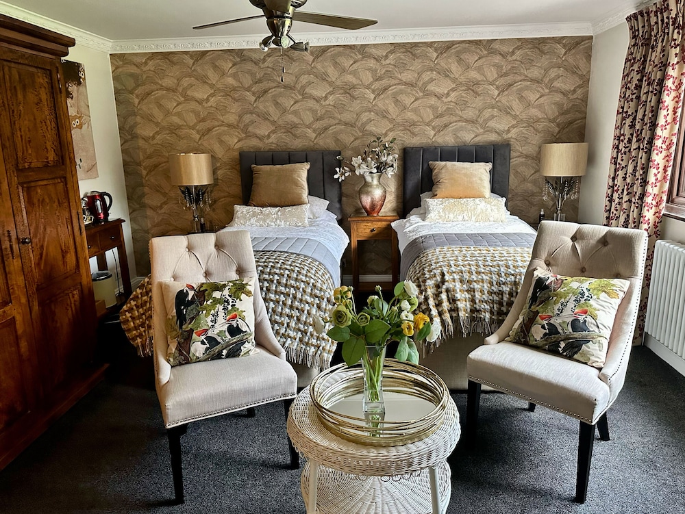 Beechwood B&amp;B 18/32