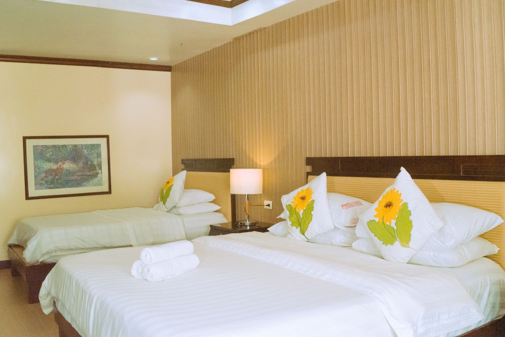 Boracay Peninsula Resort 12/38