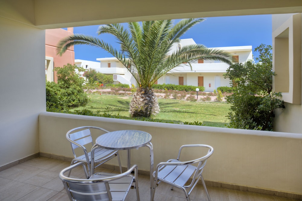 Kipriotis Village Resort 52/64