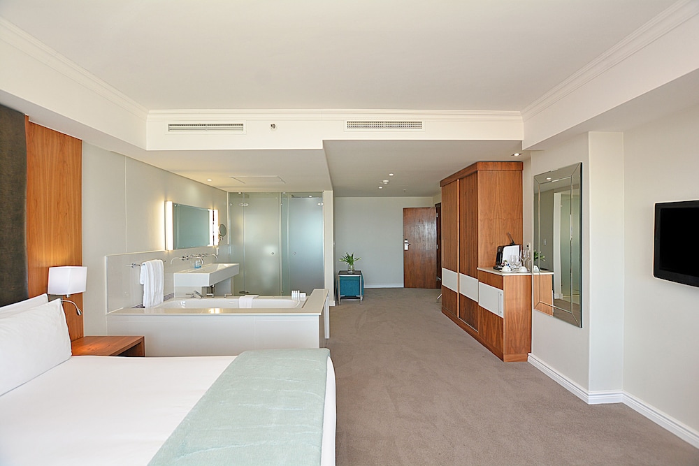 Blaauwberg Beach Hotel 37/100
