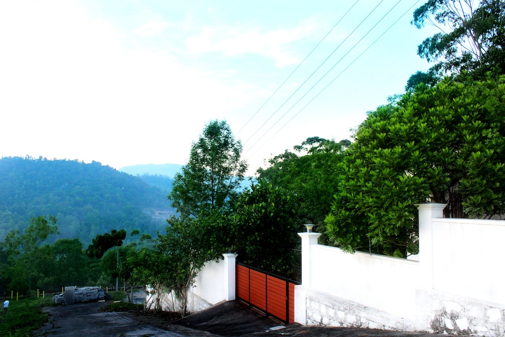 Yercaud Bungalow Stay in YERCAUD