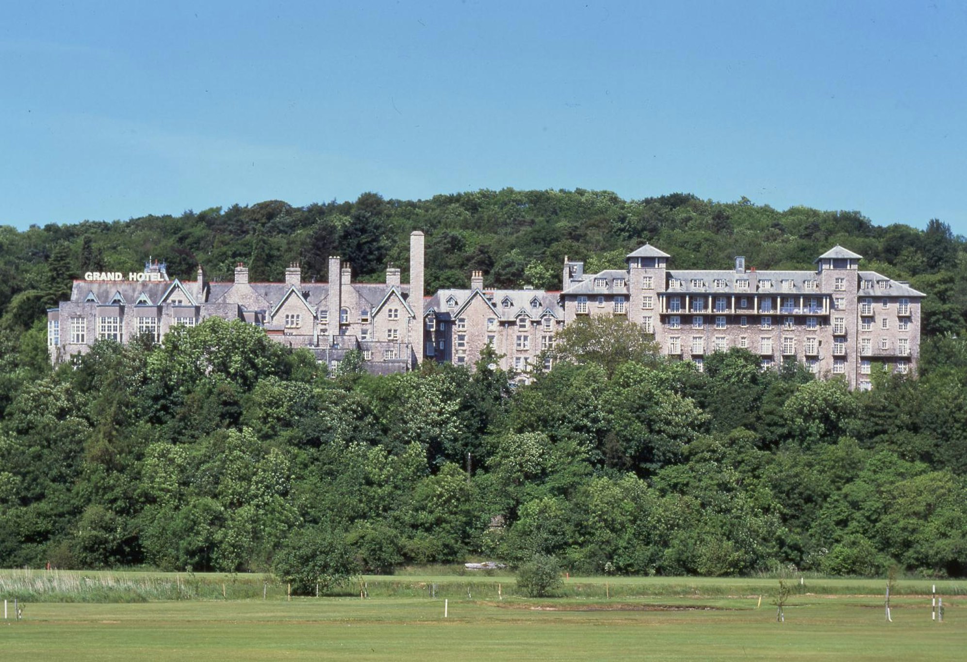 Cumbria Grand Hotel 76/82