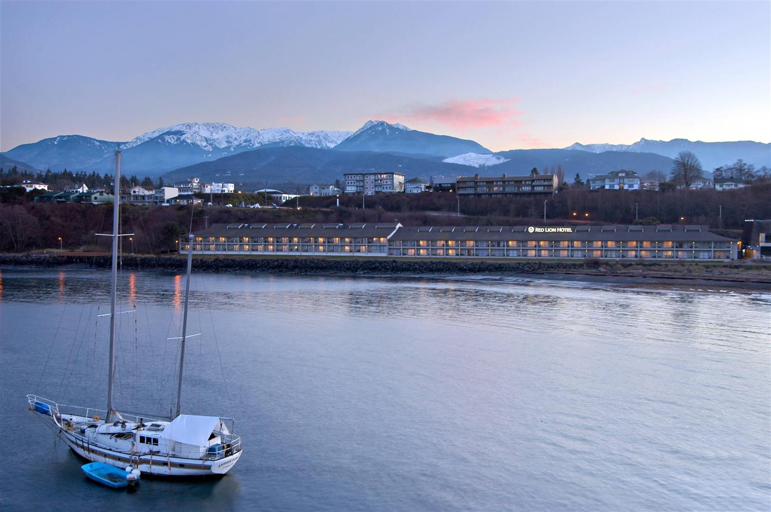 Red Lion Hotel Port Angeles Harbor 27/29