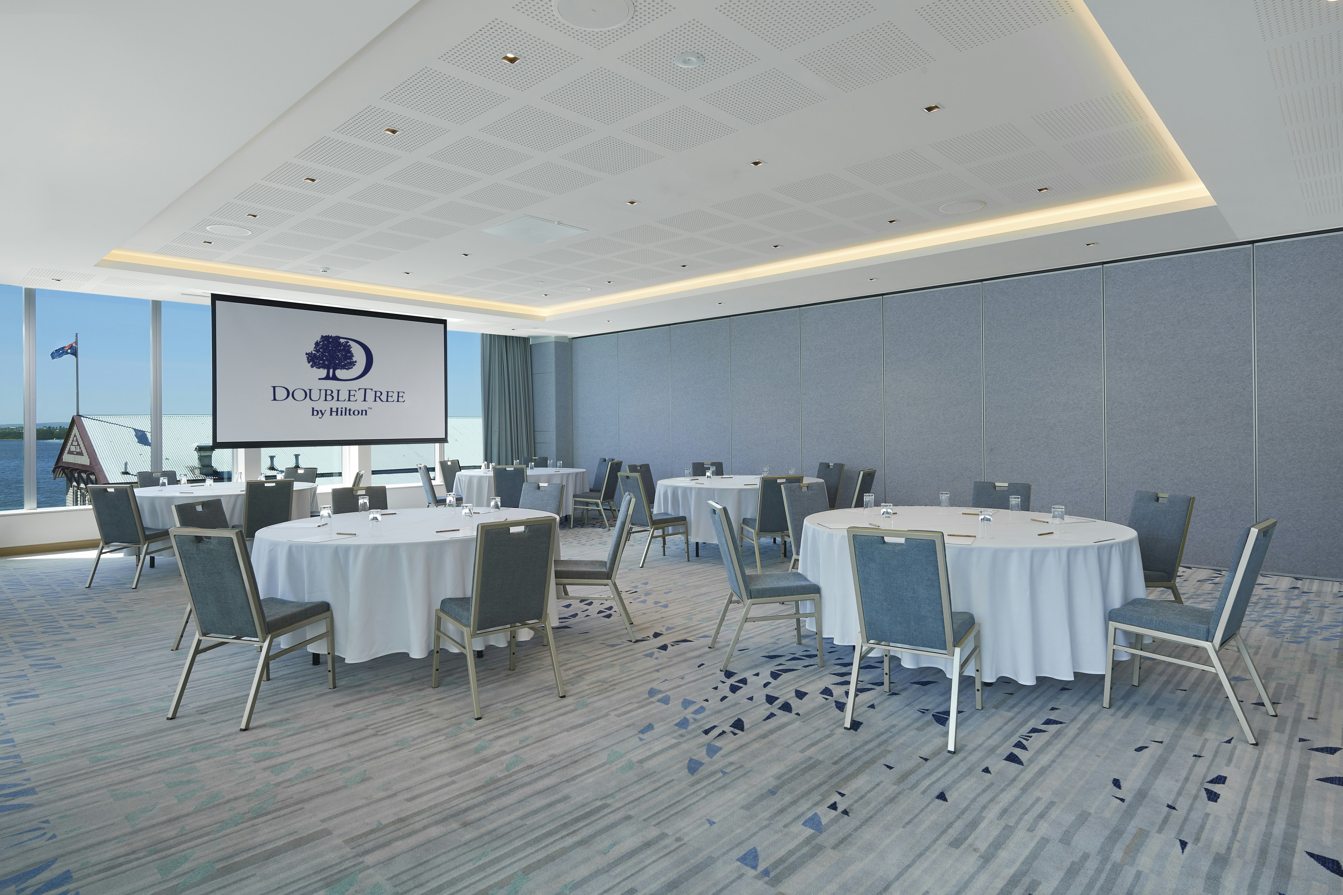 Doubletree By Hilton Perth Waterfront 19/35