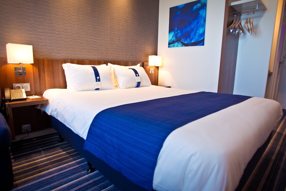 HOLIDAY INN EXPRESS DIJON 20/69