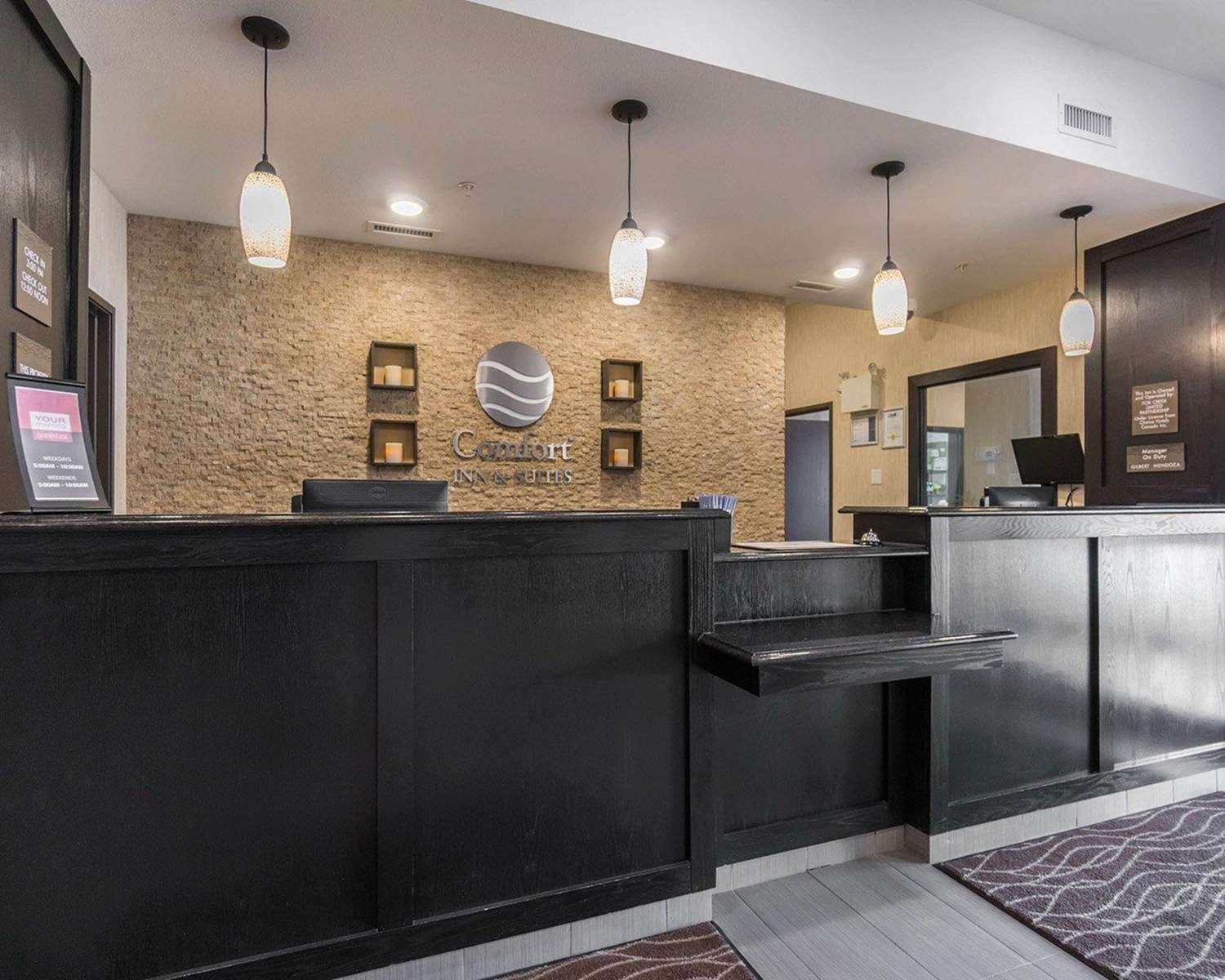 Comfort Inn & Suites Fox Creek 3/20