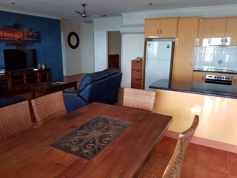 Rose Bay Resort 45/70
