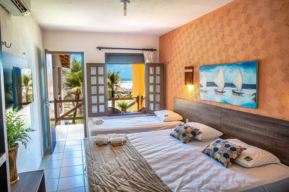 Jangadeiro Praia Hotel 40/67