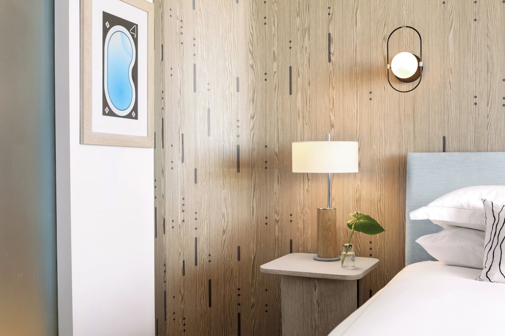 غرفة بسريرين مزدوجين لذوي الإعاقة، Kimpton Hotel Palomar South Beach 3/3