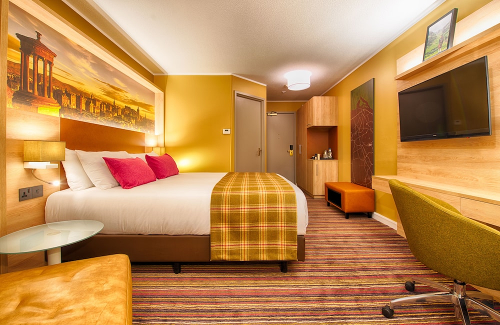 Leonardo Royal Hotel Edinburgh Haymarket 14/45