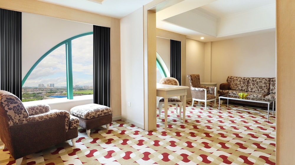 Berjaya Waterfront Hotel, Johor Bahru 28/64