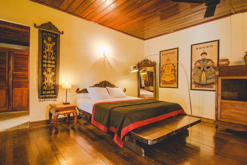 Terres Rouges Lodge 6/50