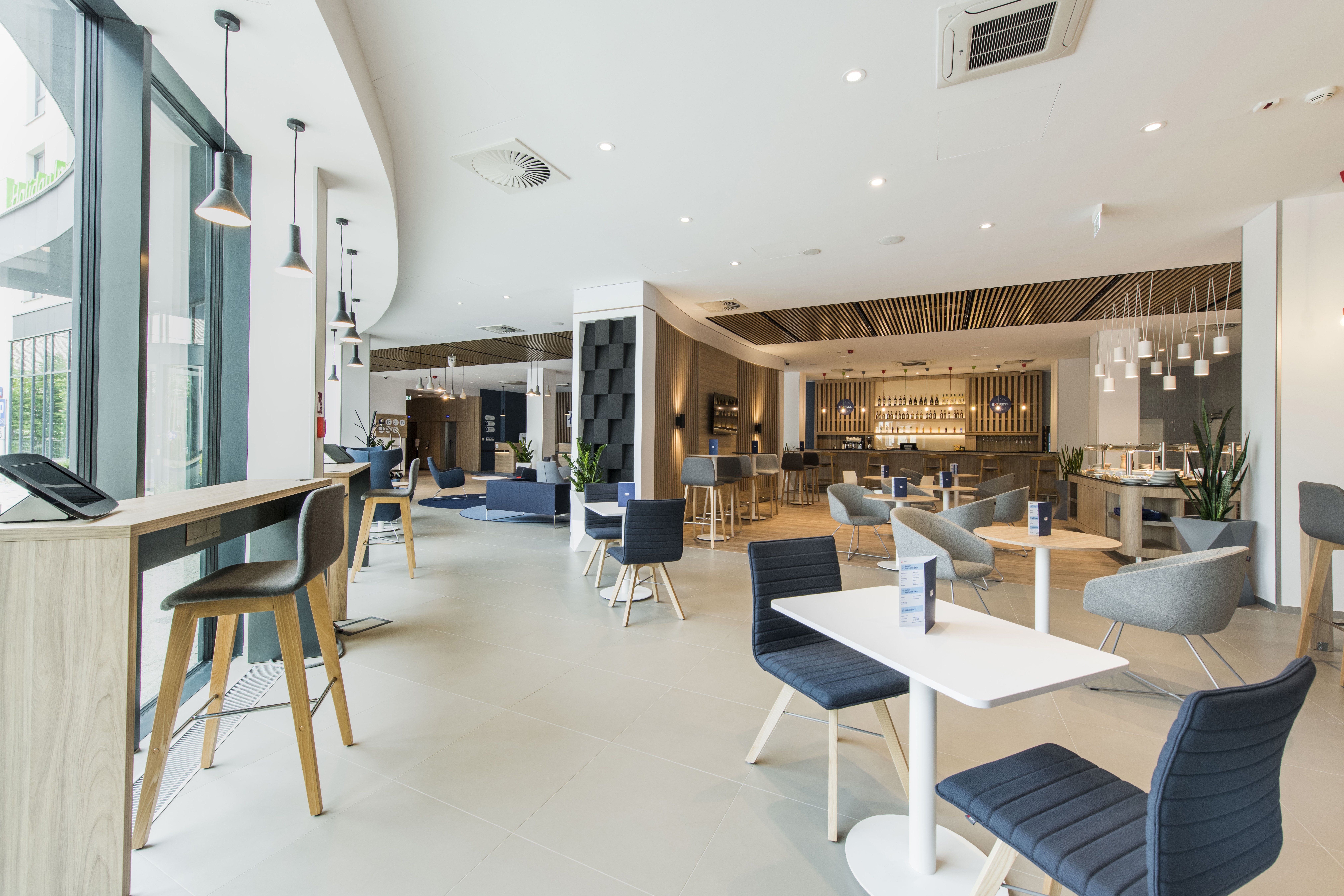 Holiday Inn Express Warsaw - Mokotow 27/56