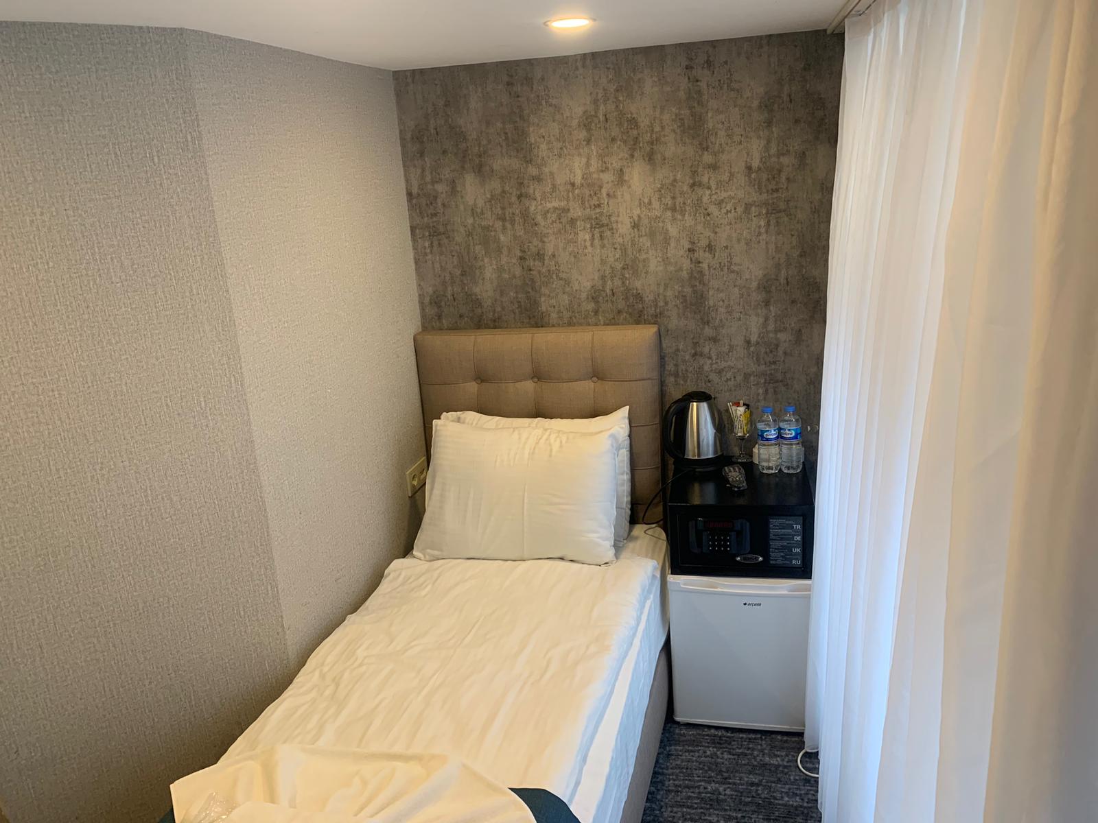 ECONOMY, TWIN BEDS