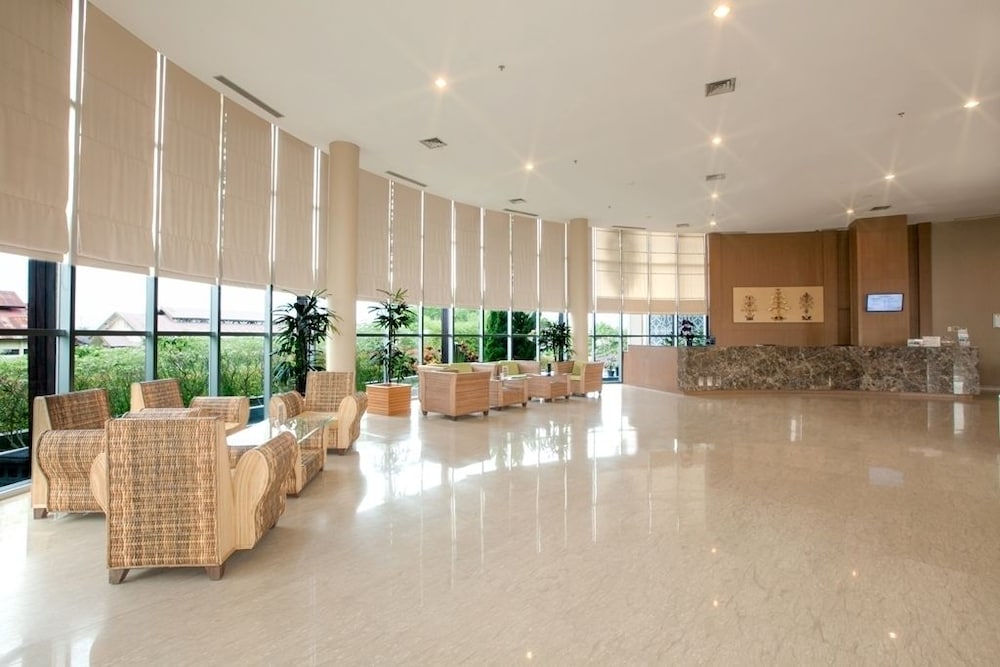 Hotel Luwansa 4/50