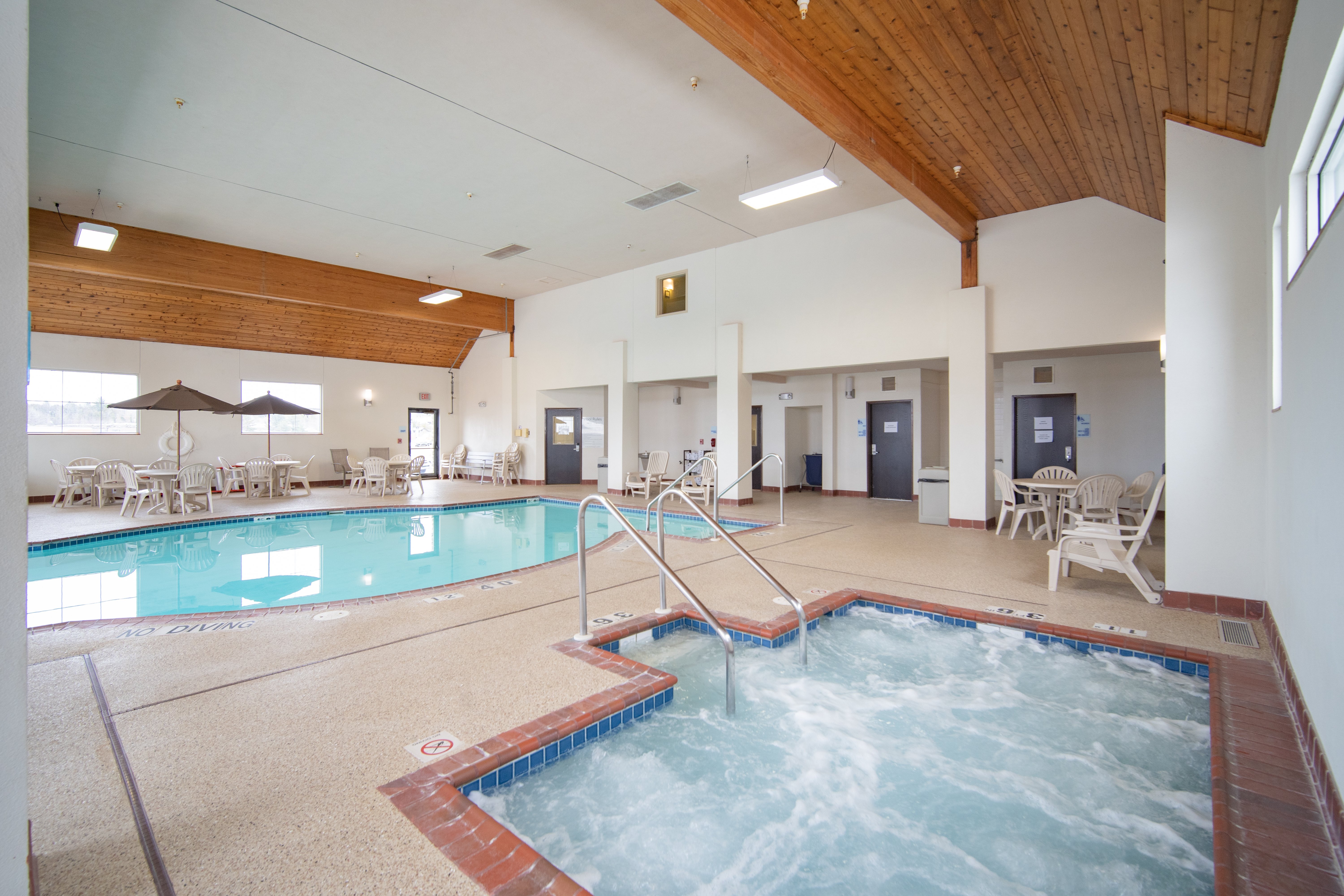 Holiday Inn Express Houghton Keweenaw 41/77
