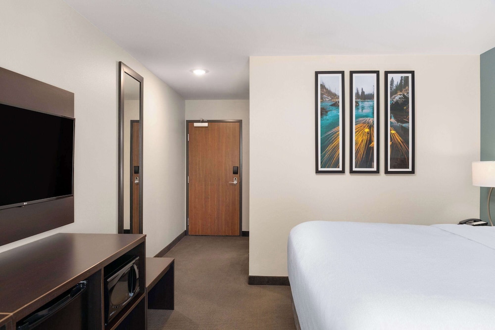 La Quinta Inn & Suites by Wyndham Wenatchee 9/34