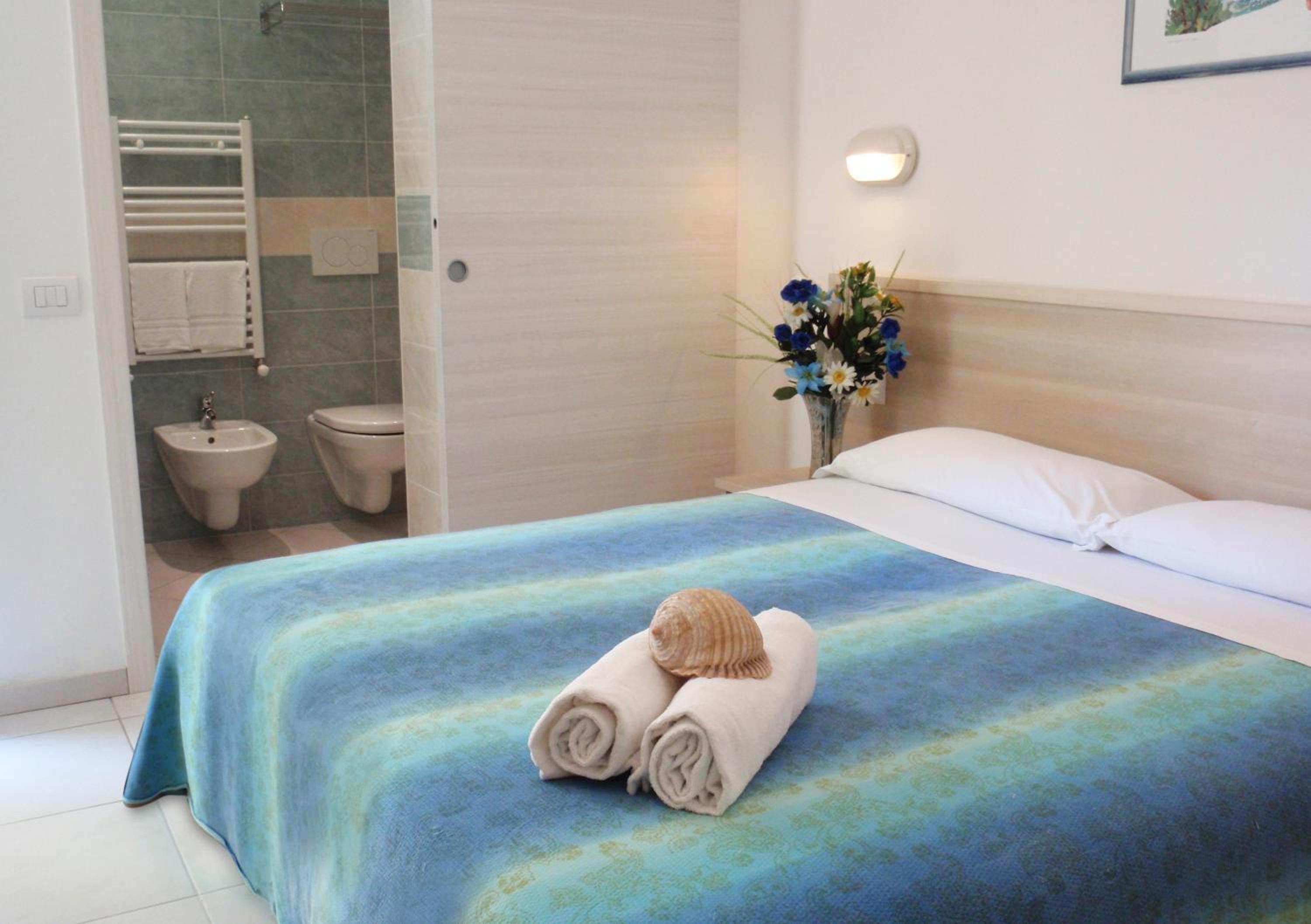 Hotel Lara 25/50