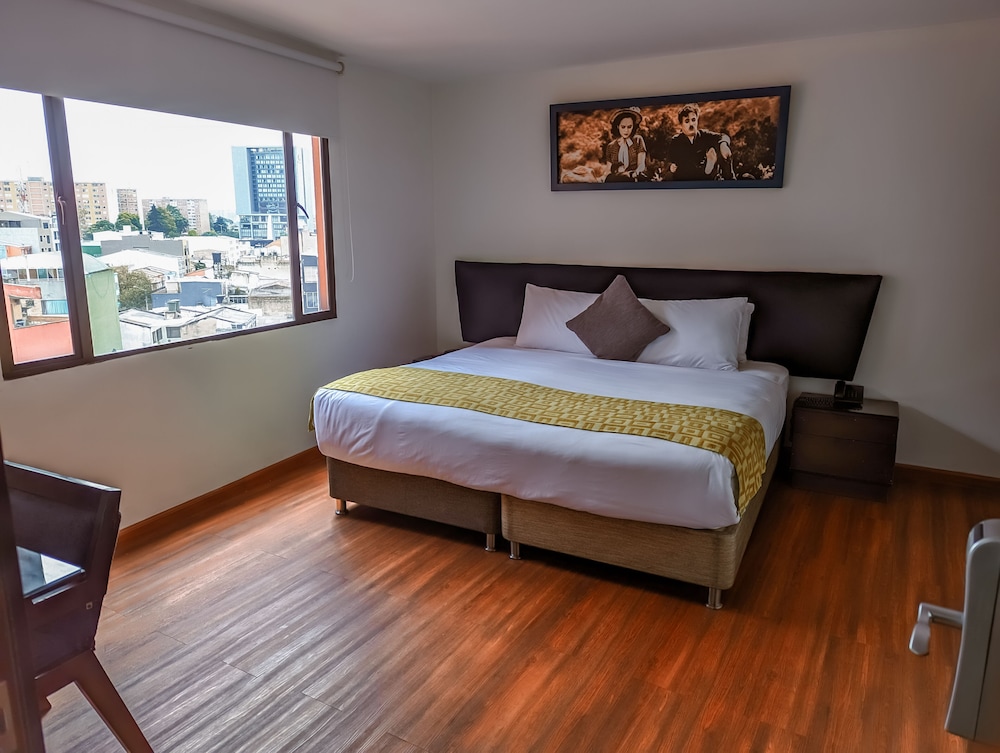 STANDARD, DOUBLE BED
