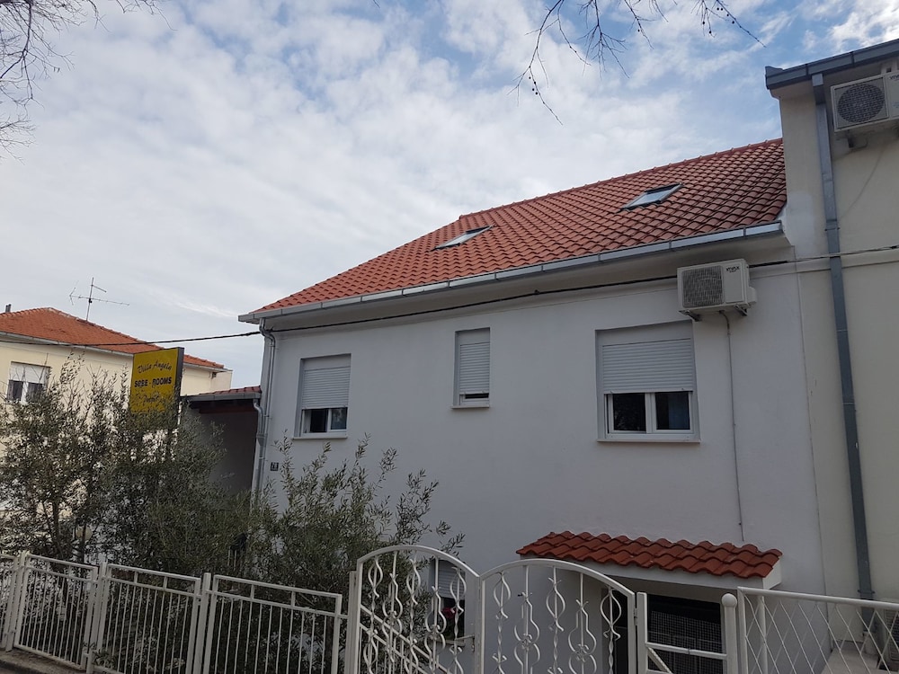 Villa Angela 8/80