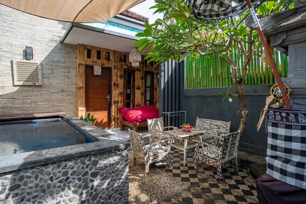 Santhika B&B 22/50