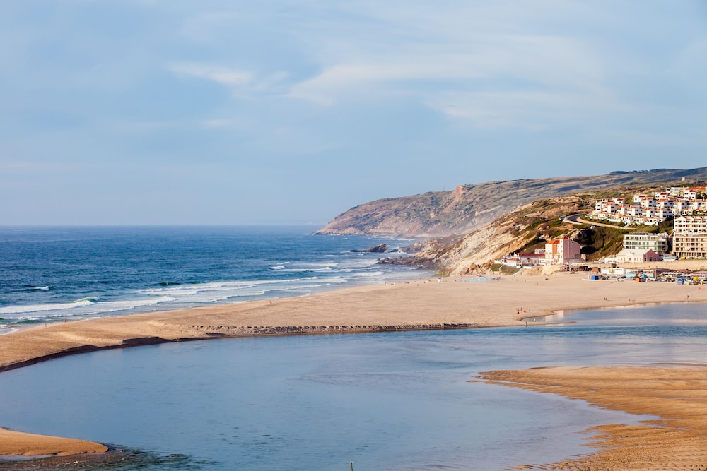 Praia Del Rey Golf And Beach Resort - The Village 41/50