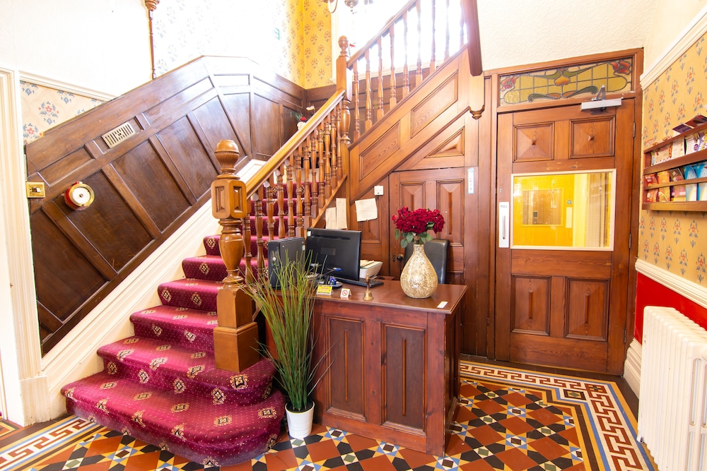 The Park Hotel Preston 8/65