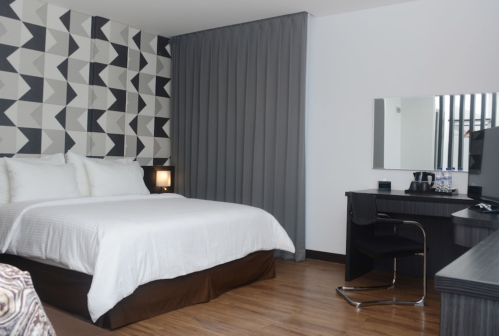 Luminor Hotel Jemursari 16/52