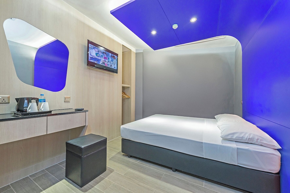 Superior, Queen Bed