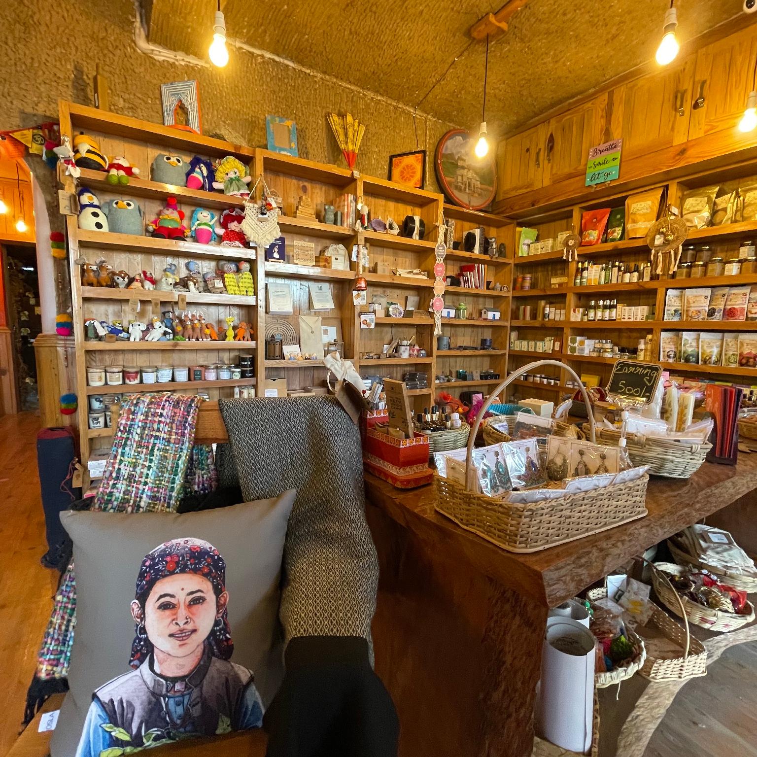 Mohans Binsar Retreat 15/24