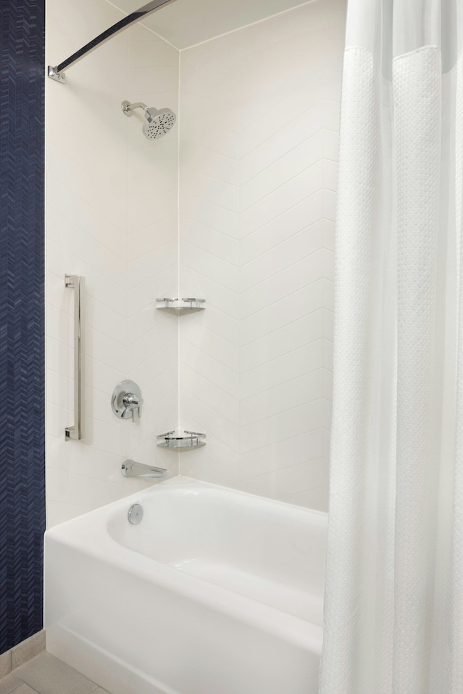 Fairfield by Marriott Inn & Suites Oxford 33/35