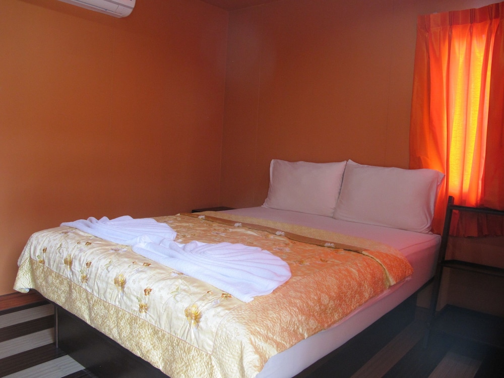 Bb House Beach Resort 24/50