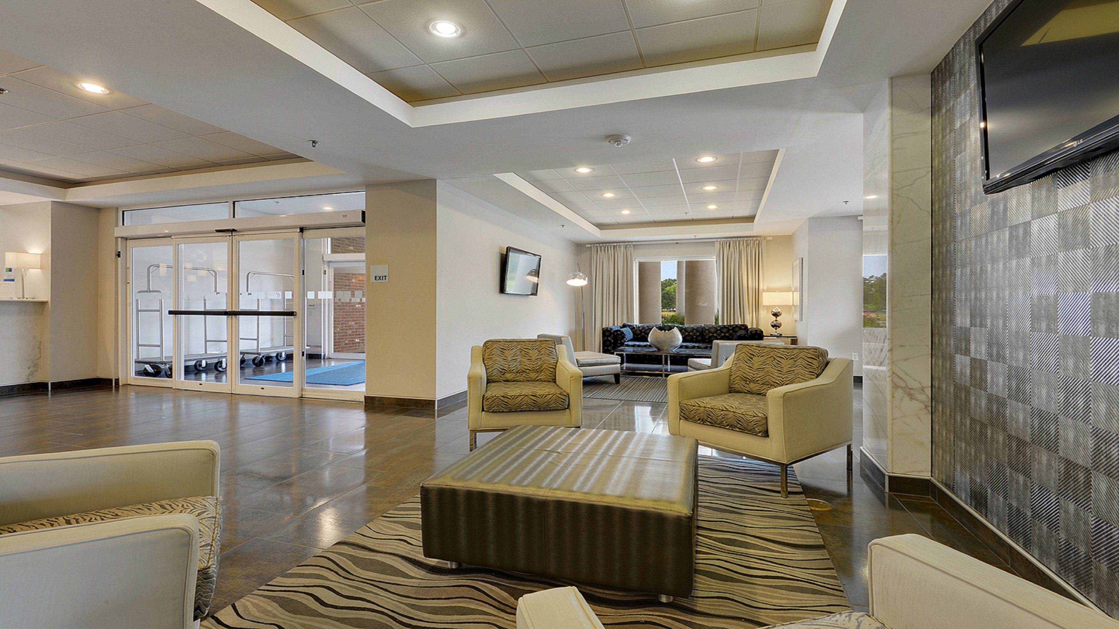 Holiday Inn Express Hotel And Suites Gonzales 52/71